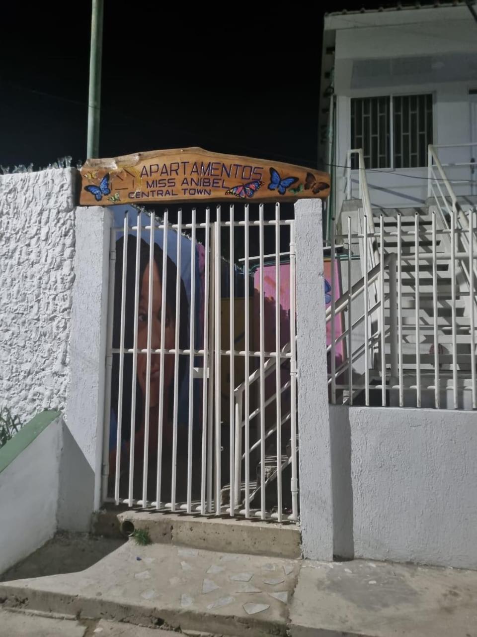 Posada Miss Anibel Central Town San Andrés Zewnętrze zdjęcie